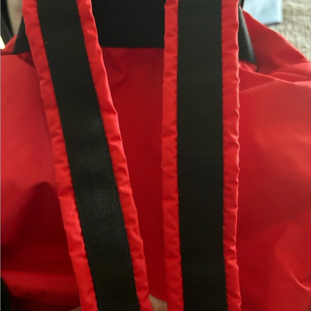 Lesportsac Red Nylon Backpack with Black Trim and Front Pockets - Picture 8 of 8